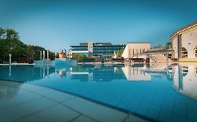 Tisia Hotel & Spa